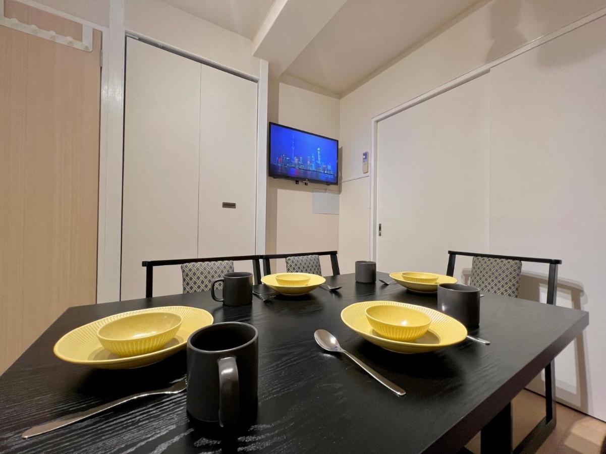 Ikebukuro Central: Convenient With Wi-fi Apartment Tokyo